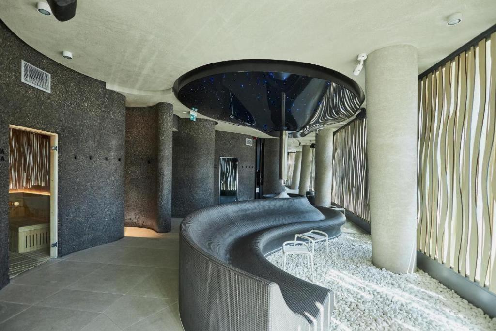 Wave Sea View Private Apartment - A864 مينززدرويه المظهر الخارجي الصورة